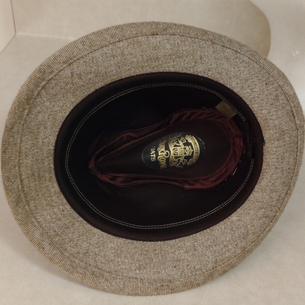 ParkRoyal Stylish Beige Fedora with Feather Detail - Picture 8 of 8